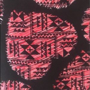 One size heart Lularoe leggings